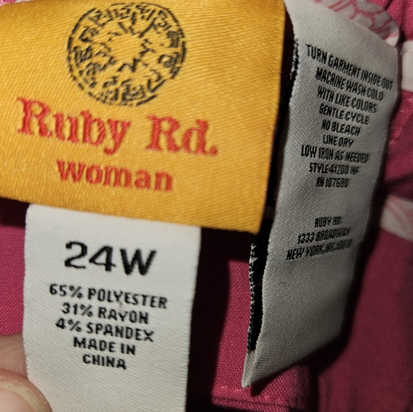 Ruby Rd. Womans Raspberry Colored Pants Size 24w - Picture 13 of 13